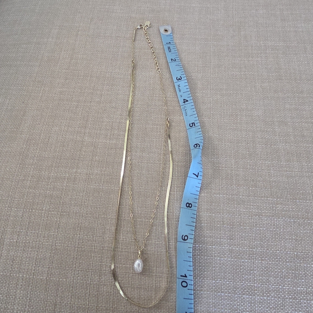 Kendra Scott Rhodium Gold White Pearl Lindsey Multi Strand Necklace - Picture 6 of 7